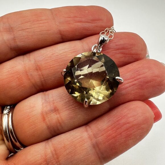 Stunning 18mm Round cut Smokey Quartz pendant and necklace in solid sterling! - Picture 5 of 13